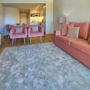  Apartment Victory Village 18e